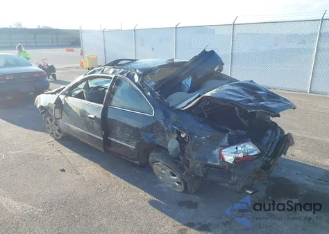 2002 Acura 3.2Cl z USA, uszkodzony, nr VIN 19UYA424X2A004157